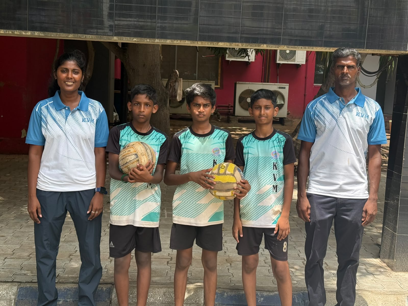 TONDIARPET ZONE BEACH VOLLEYBALL . - Image 1